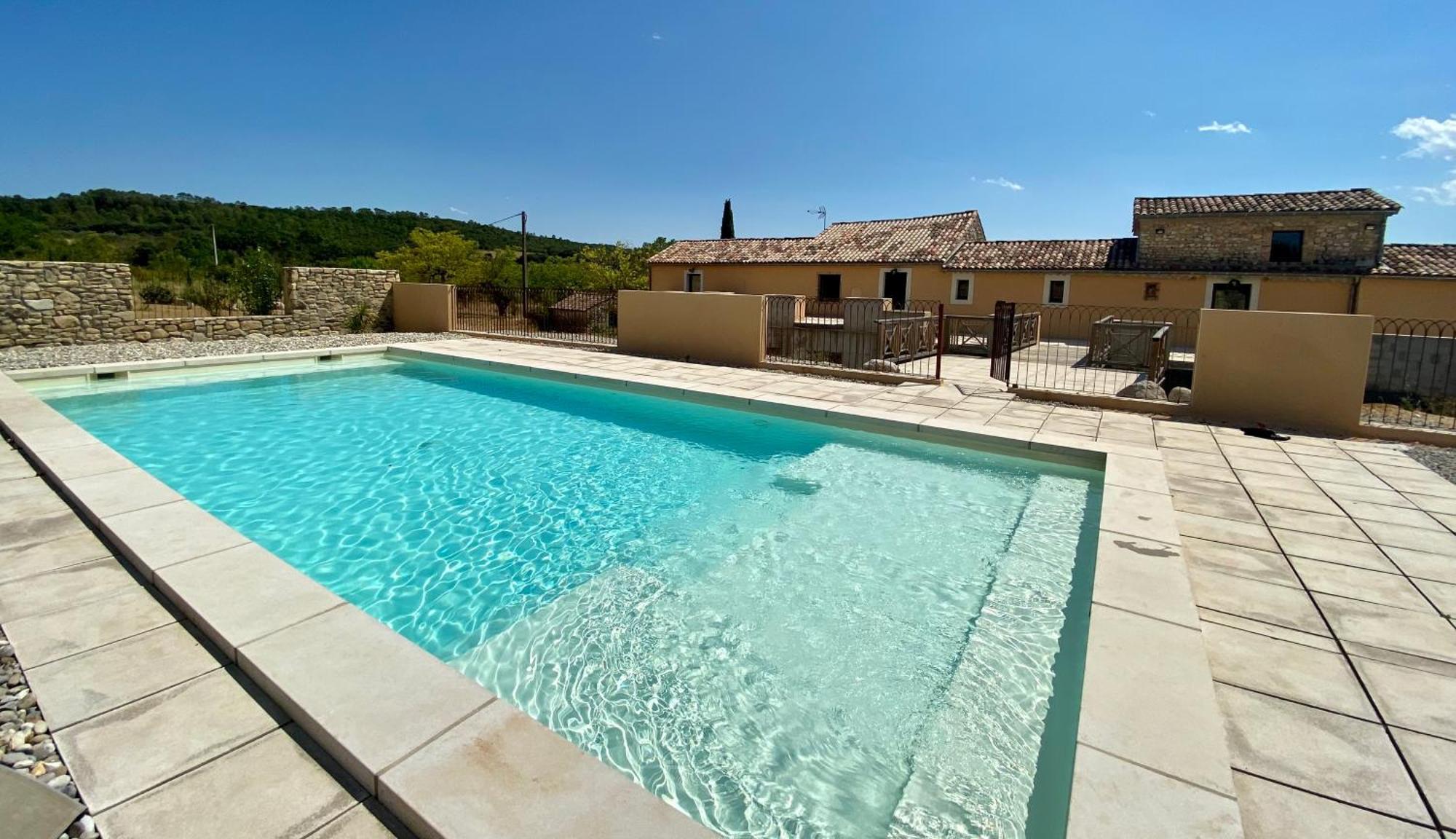 Mas Des Terres Rouges Villa Vezenobres Exterior photo